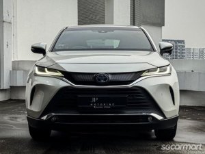 Toyota Harrier Hybrid 2.5A Premium
