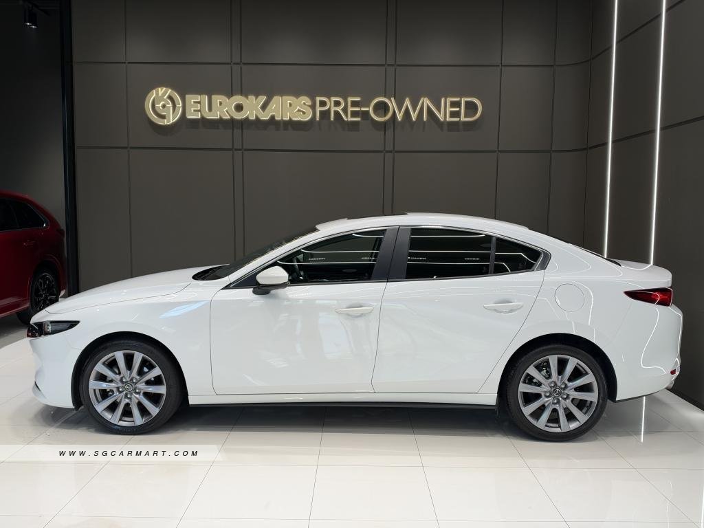 Mazda 3 Mild Hybrid 1.5A Luxury Sunroof