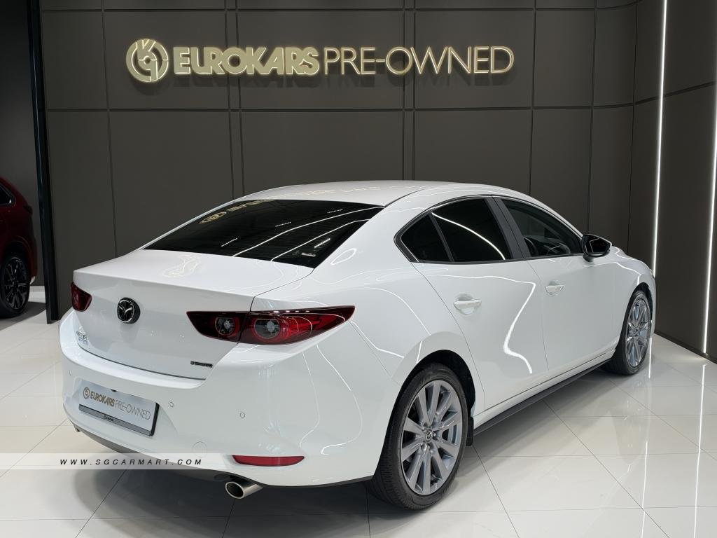 Mazda 3 Mild Hybrid 1.5A Luxury Sunroof
