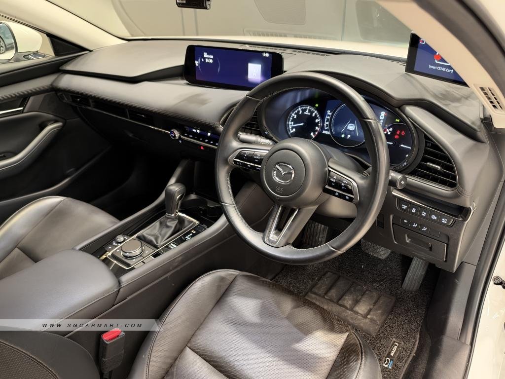 Mazda 3 Mild Hybrid 1.5A Luxury Sunroof