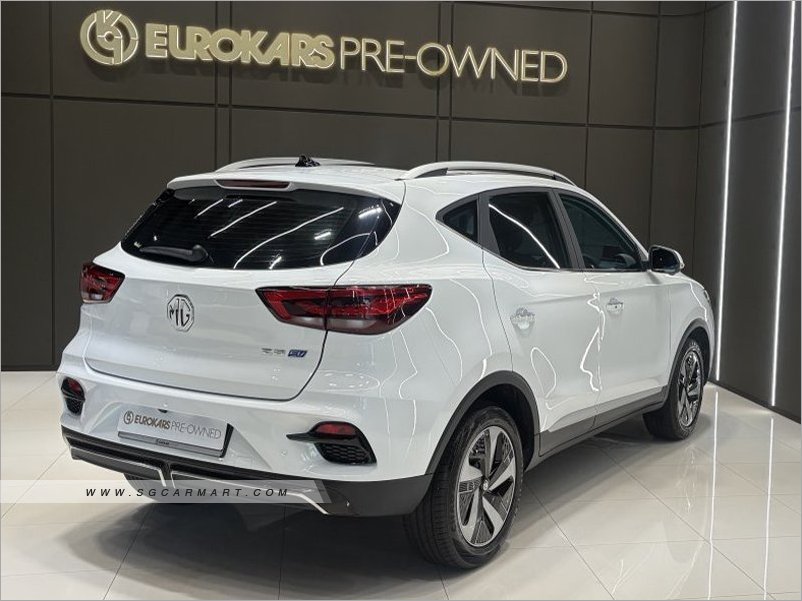 MG ZS EV Trophy
