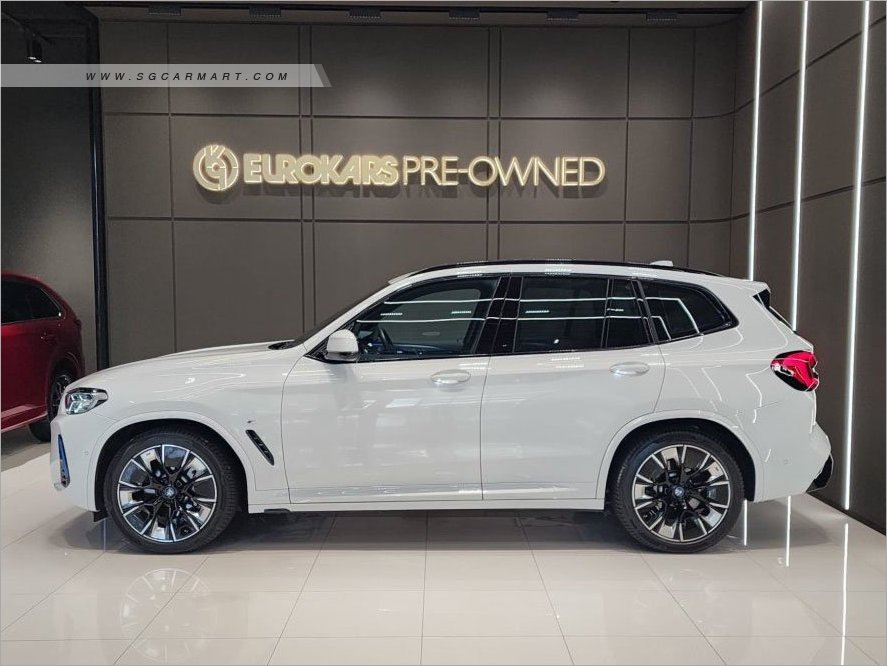 BMW iX3 Electric Inspiring Sunroof