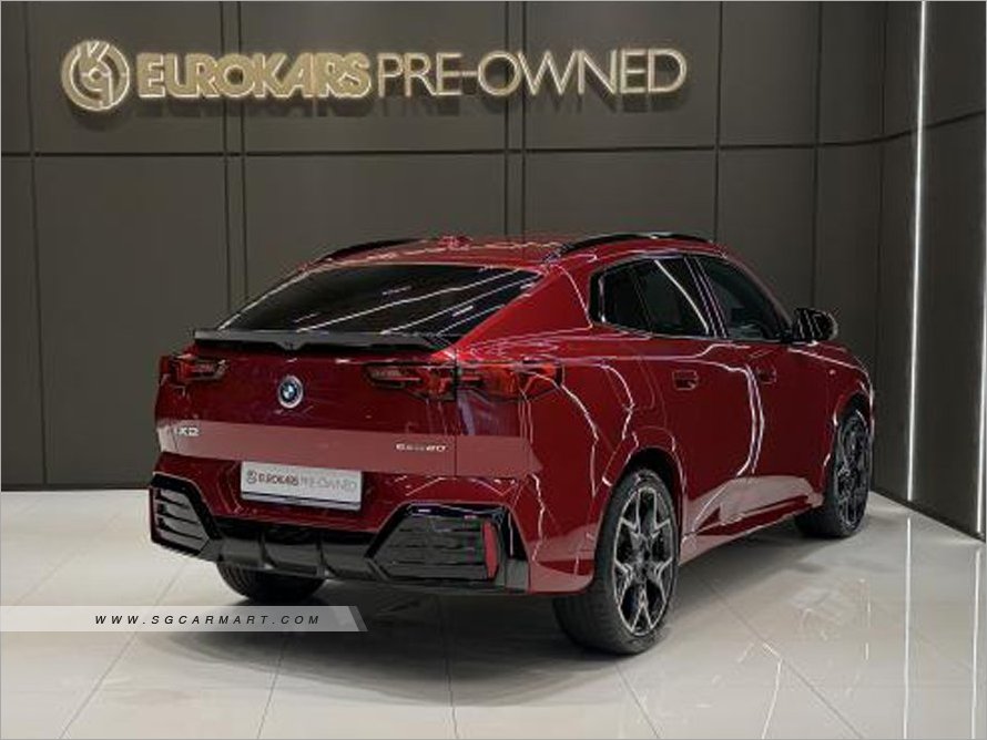 BMW iX2 Electric eDrive20 M-Sport