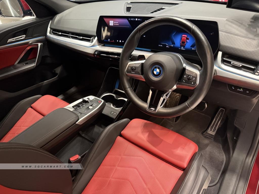BMW iX2 Electric eDrive20 M-Sport