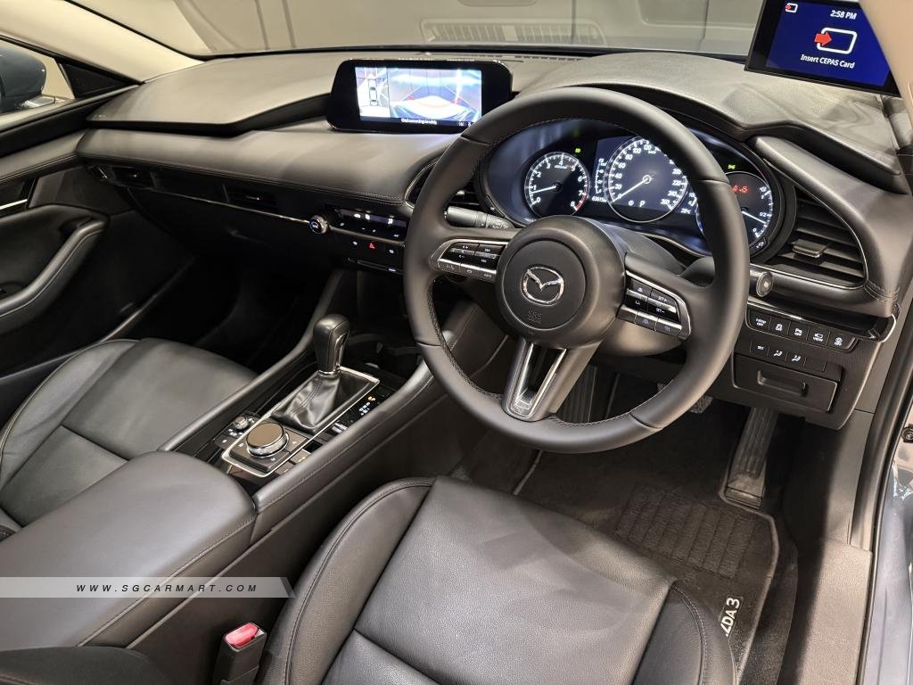 Mazda 3 Mild Hybrid 1.5A Elegance Sunroof