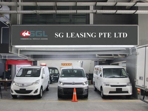 cost to lease a minivan