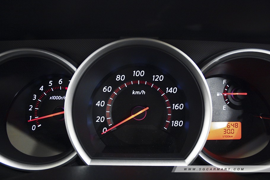 https://i.i-sgcm.com/new_cars/cars/10032/10032_g11