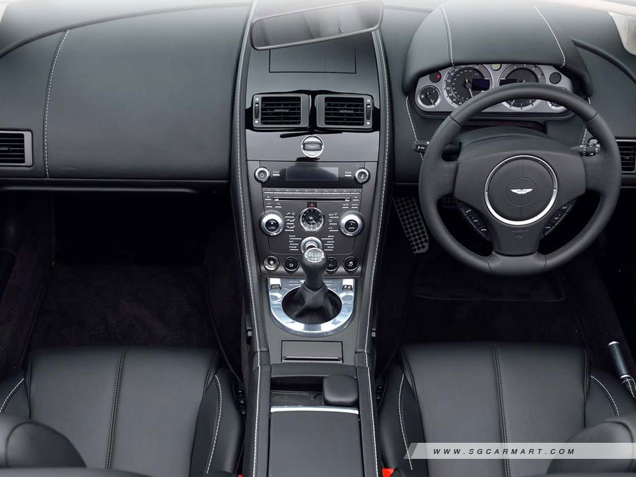 https://i.i-sgcm.com/new_cars/cars/10074/10074_g9