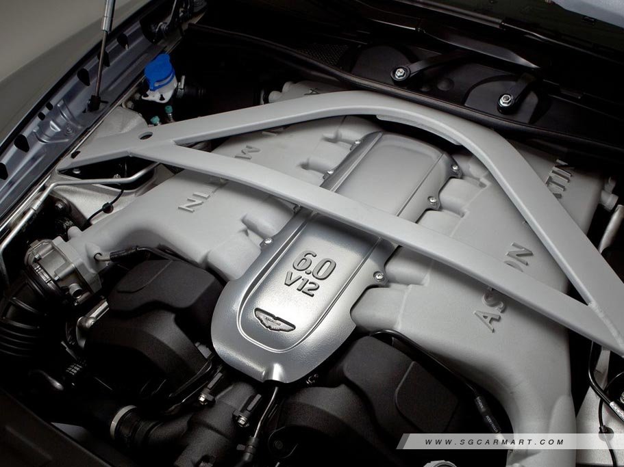 https://i.i-sgcm.com/new_cars/cars/10075/10075_g17