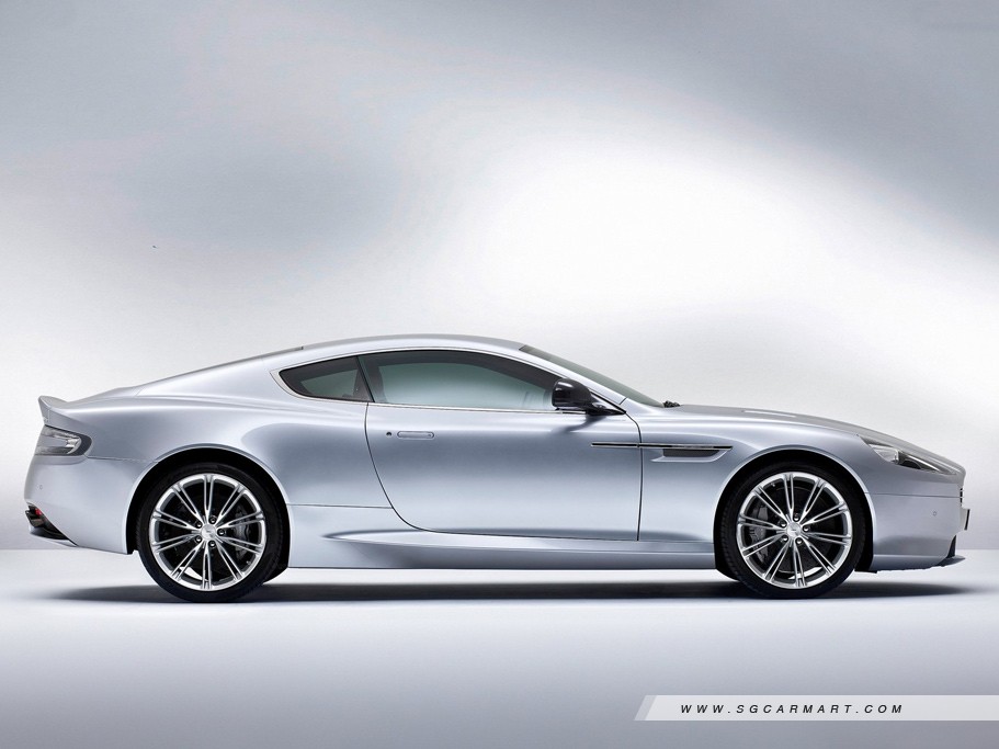https://i.i-sgcm.com/new_cars/cars/10075/10075_g7