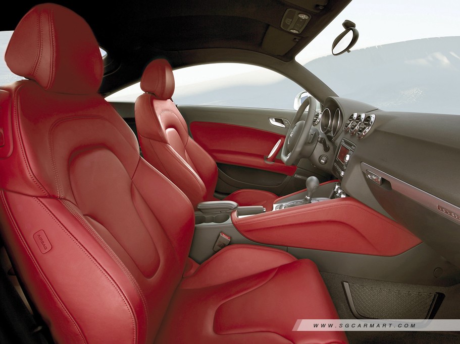 https://i.i-sgcm.com/new_cars/cars/10078/10078_g8