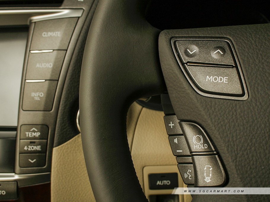 https://i.i-sgcm.com/new_cars/cars/10167/10167_g15