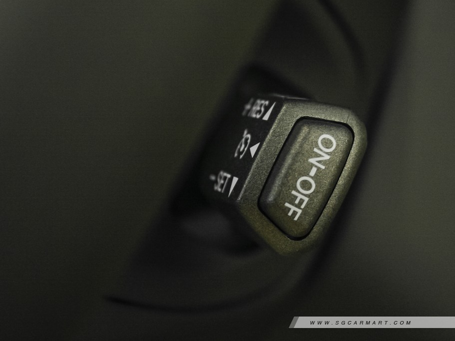 https://i.i-sgcm.com/new_cars/cars/10167/10167_g17