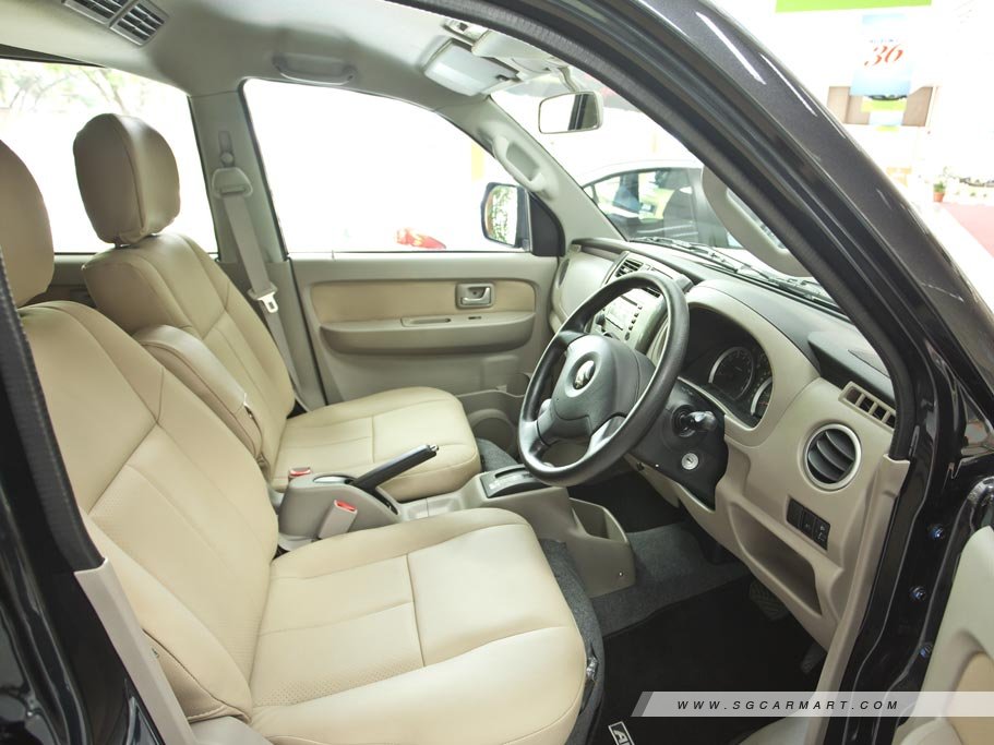 https://i.i-sgcm.com/new_cars/cars/10267/10267_g56