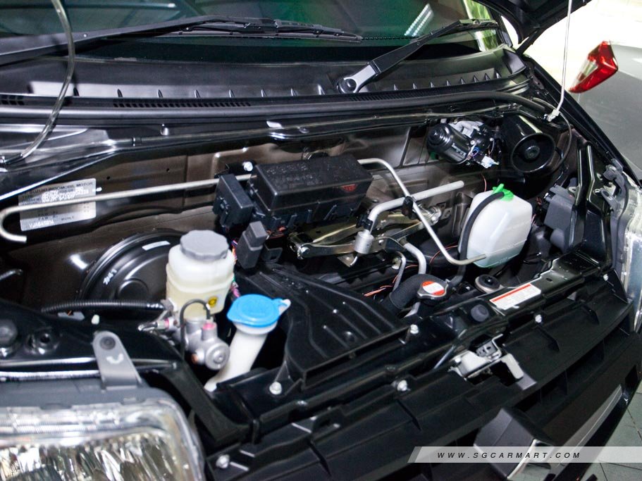 https://i.i-sgcm.com/new_cars/cars/10267/10267_g69
