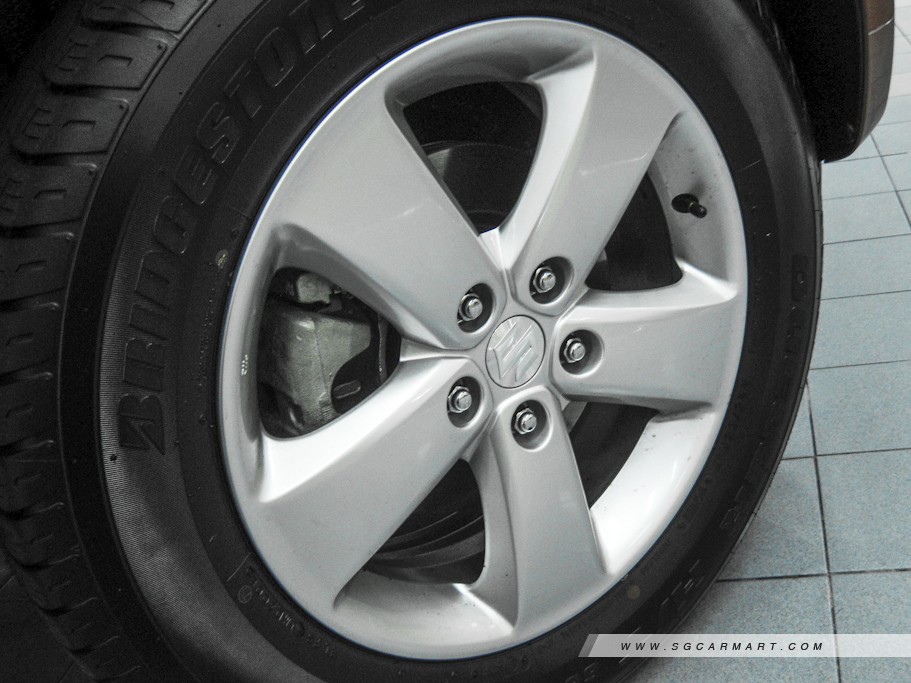 https://i.i-sgcm.com/new_cars/cars/10268/10268_g30