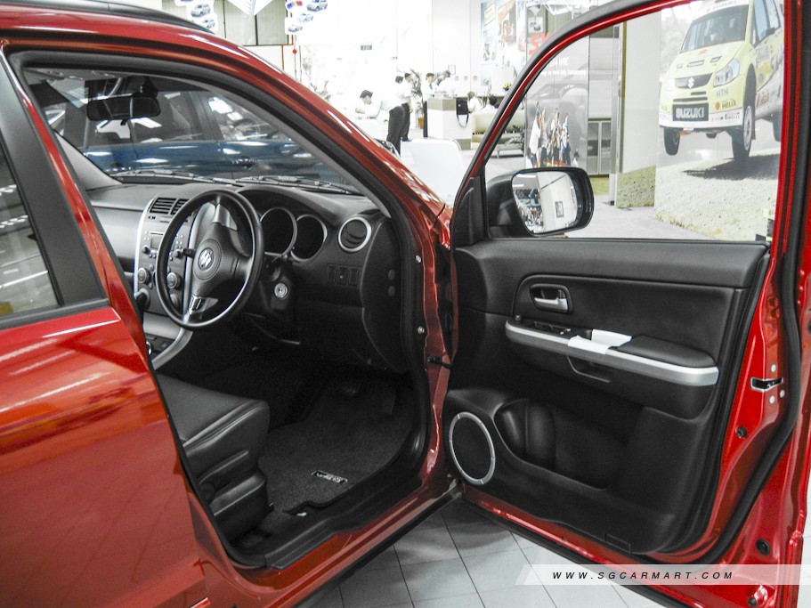 https://i.i-sgcm.com/new_cars/cars/10268/10268_g31