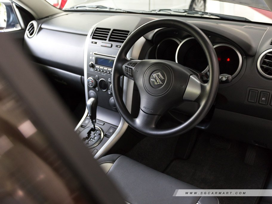https://i.i-sgcm.com/new_cars/cars/10268/10268_g70