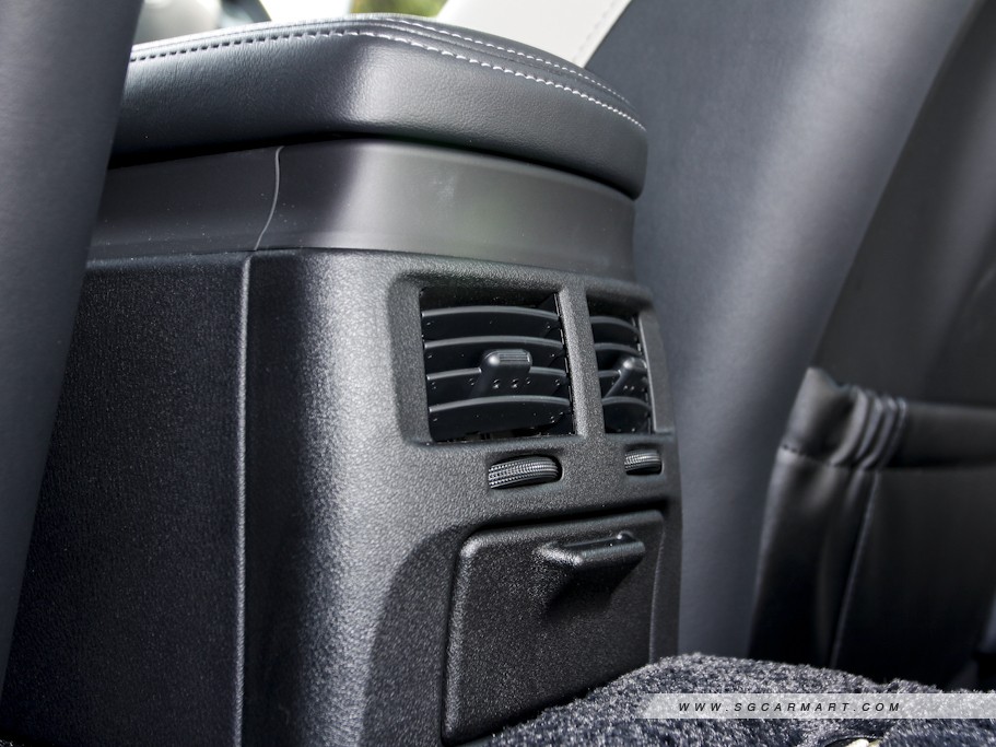 https://i.i-sgcm.com/new_cars/cars/10296/10296_g28