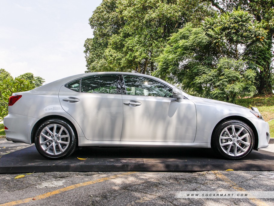 https://i.i-sgcm.com/new_cars/cars/10296/10296_g3