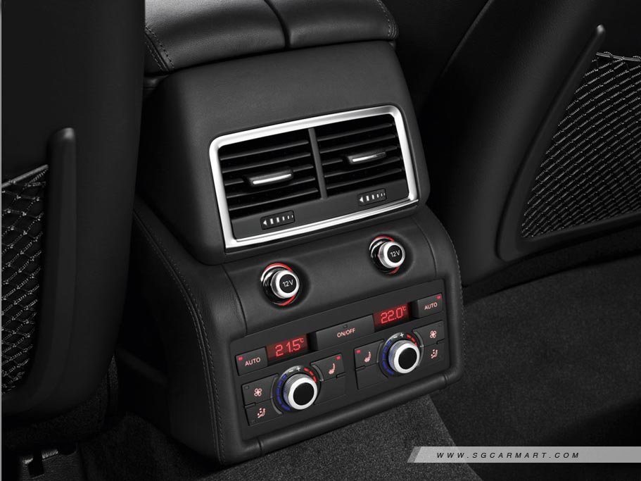https://i.i-sgcm.com/new_cars/cars/10334/10334_g11