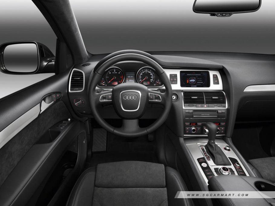https://i.i-sgcm.com/new_cars/cars/10334/10334_g7
