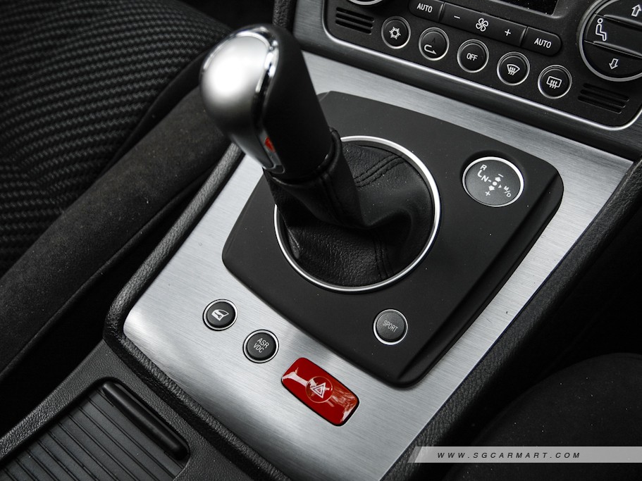 https://i.i-sgcm.com/new_cars/cars/10354/10354_g22