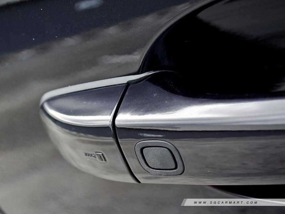https://i.i-sgcm.com/new_cars/cars/10358/10358_g14