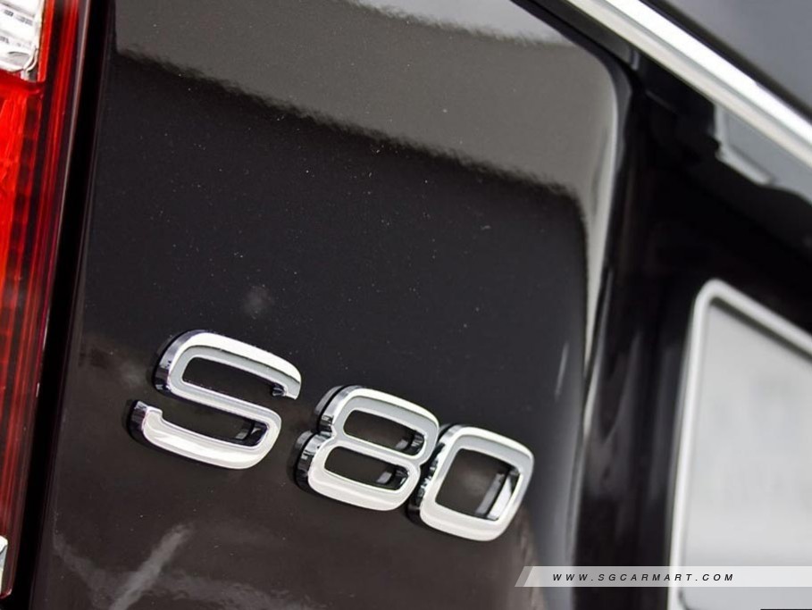 https://i.i-sgcm.com/new_cars/cars/10358/10358_g15