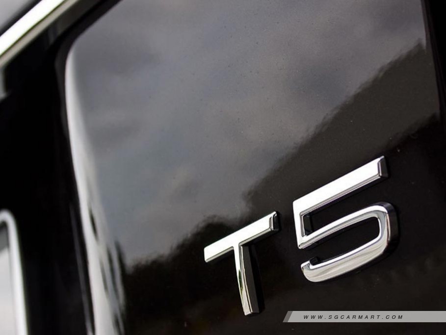 https://i.i-sgcm.com/new_cars/cars/10358/10358_g16