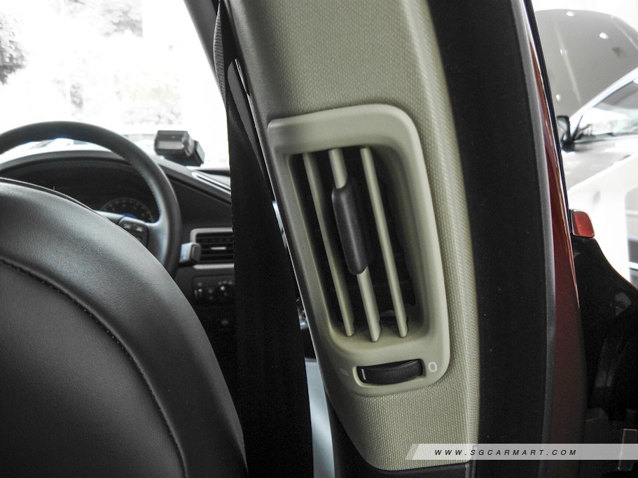 https://i.i-sgcm.com/new_cars/cars/10358/10358_g29