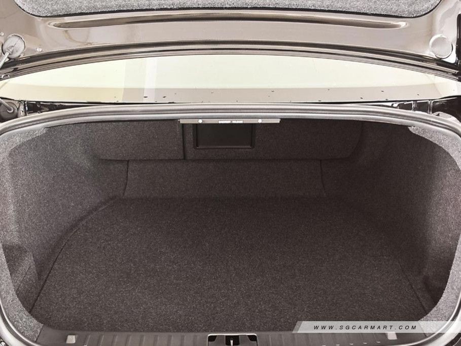 https://i.i-sgcm.com/new_cars/cars/10358/10358_g30
