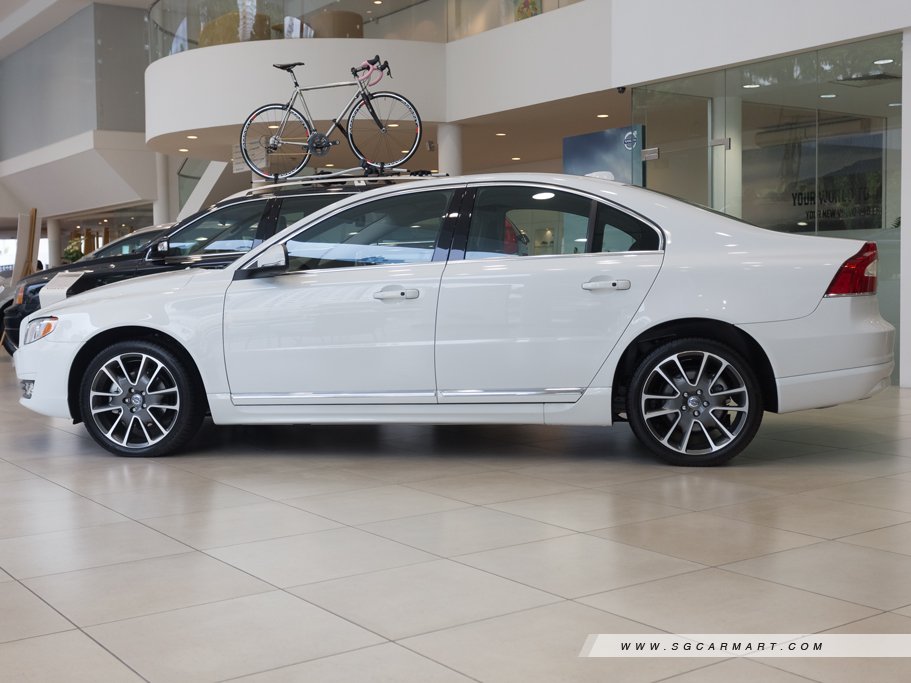 https://i.i-sgcm.com/new_cars/cars/10358/10358_g34
