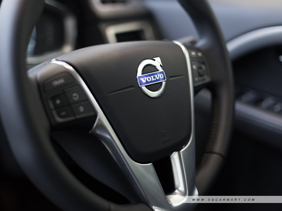 https://i.i-sgcm.com/new_cars/cars/10358/10358_g55