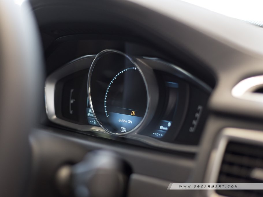 https://i.i-sgcm.com/new_cars/cars/10358/10358_g56