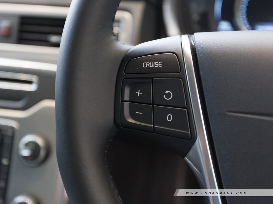 https://i.i-sgcm.com/new_cars/cars/10358/10358_g58
