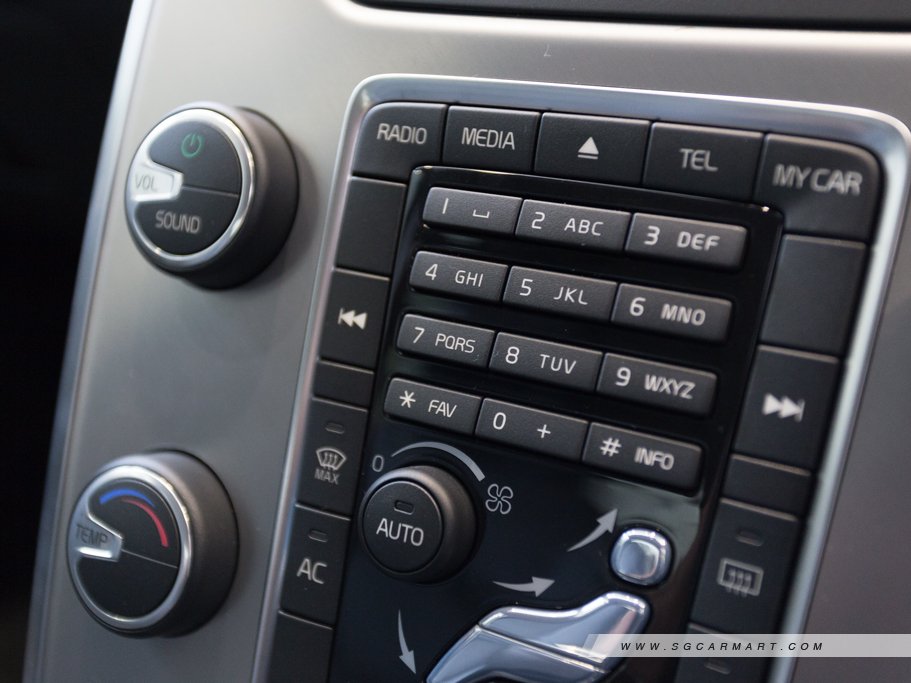 https://i.i-sgcm.com/new_cars/cars/10358/10358_g68