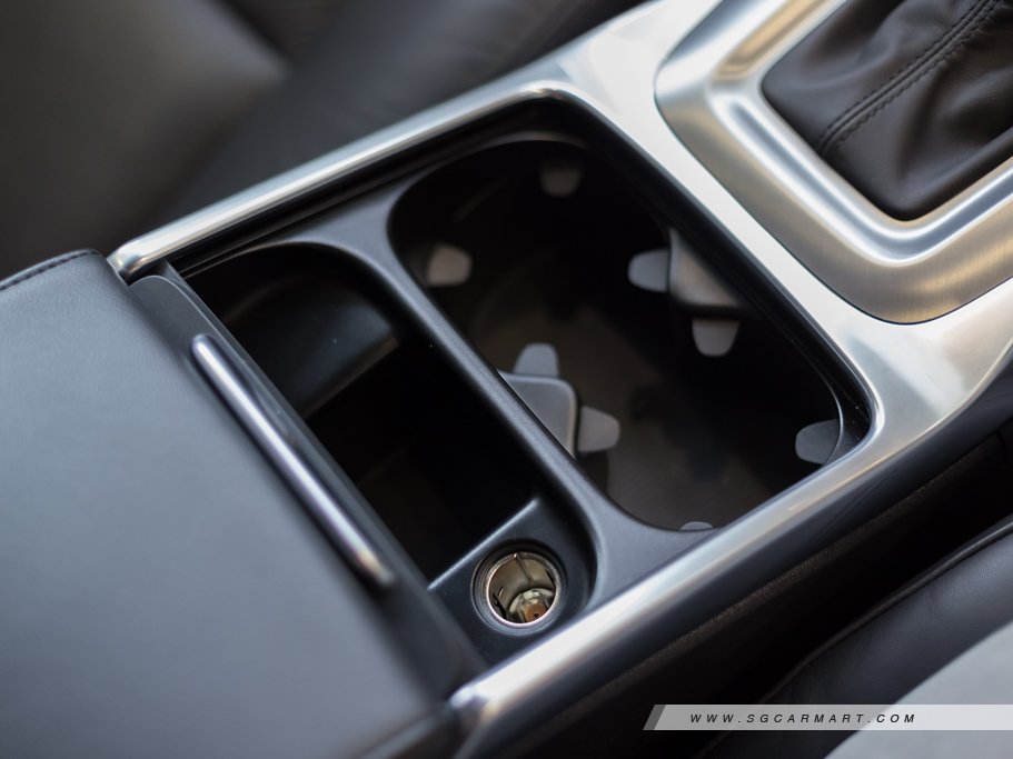 https://i.i-sgcm.com/new_cars/cars/10358/10358_g70