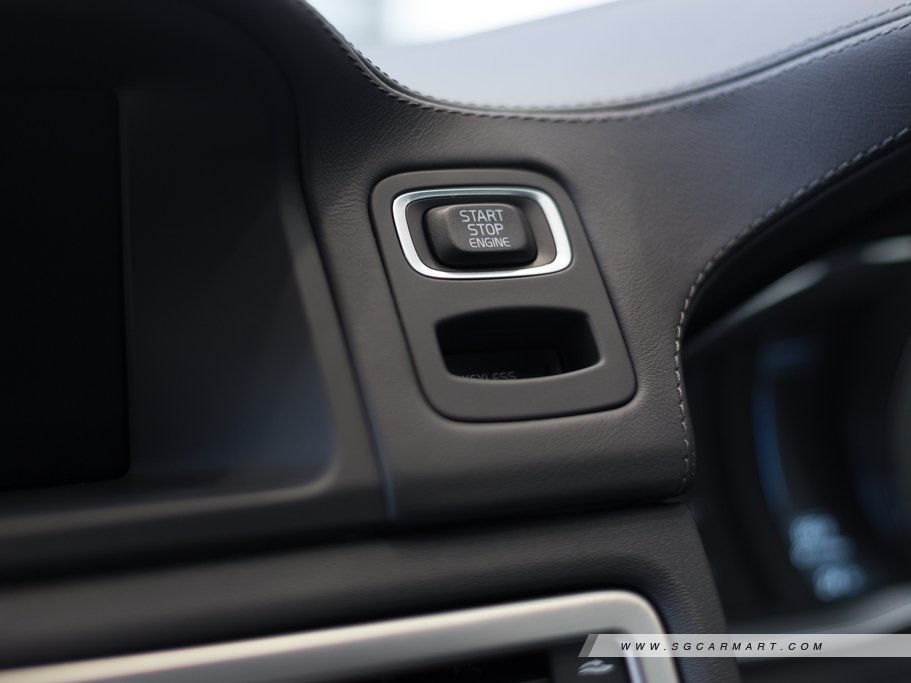 https://i.i-sgcm.com/new_cars/cars/10358/10358_g75