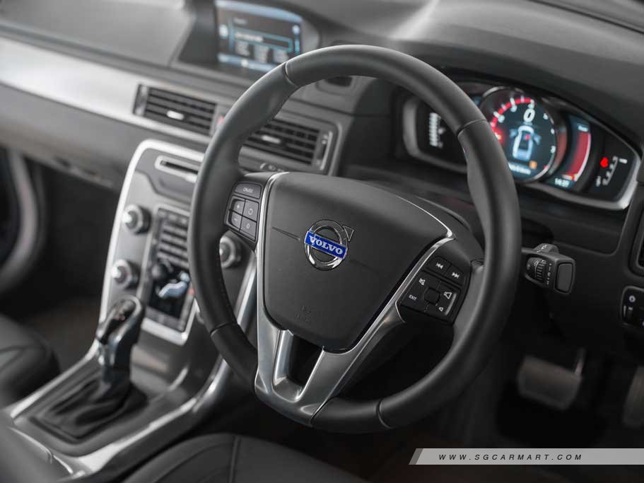 https://i.i-sgcm.com/new_cars/cars/10358/10358_g89