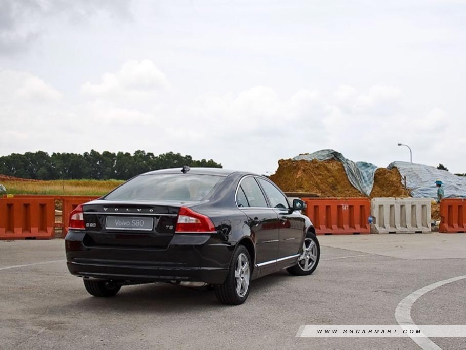 https://i.i-sgcm.com/new_cars/cars/10358/10358_g8