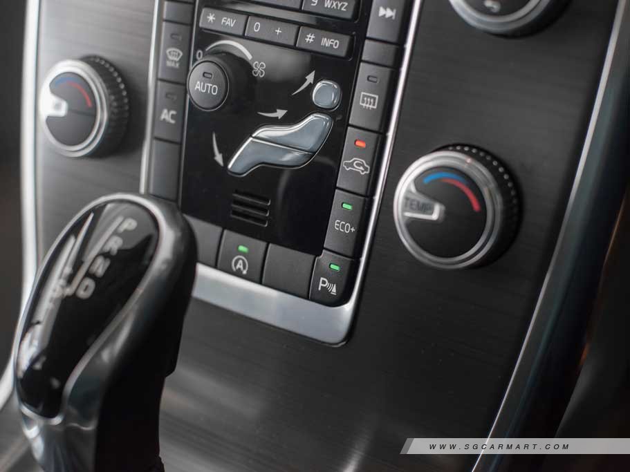 https://i.i-sgcm.com/new_cars/cars/10358/10358_g90