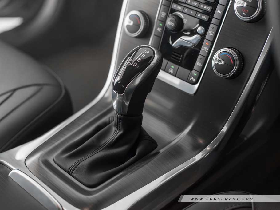 https://i.i-sgcm.com/new_cars/cars/10358/10358_g94