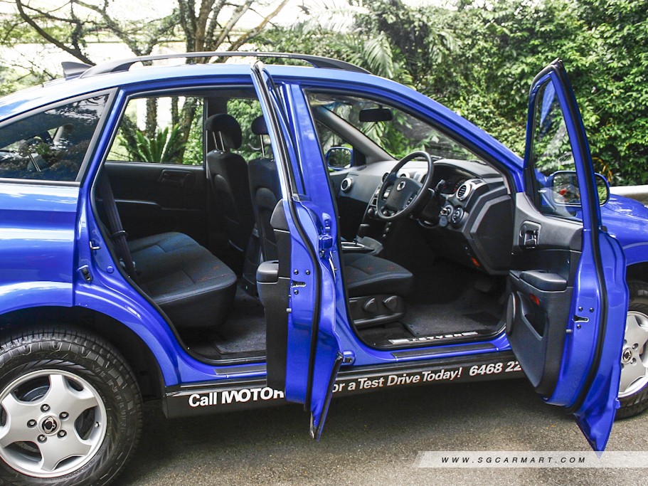 https://i.i-sgcm.com/new_cars/cars/10372/10372_g10