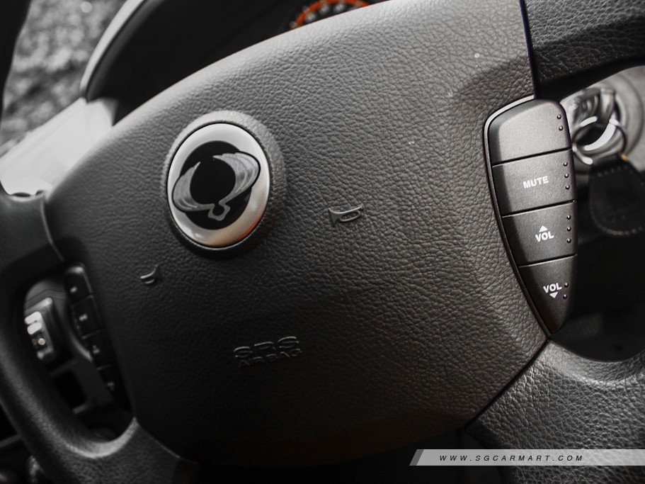 https://i.i-sgcm.com/new_cars/cars/10372/10372_g15