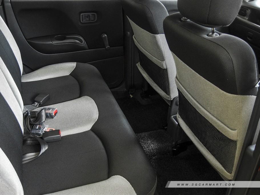 https://i.i-sgcm.com/new_cars/cars/10378/10378_g11
