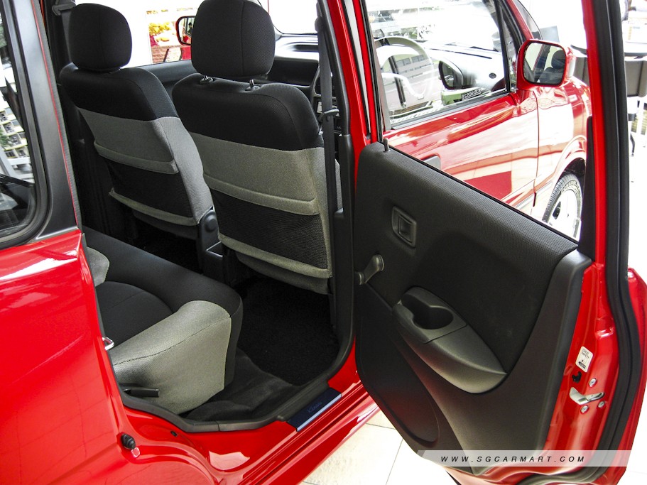 https://i.i-sgcm.com/new_cars/cars/10378/10378_g9