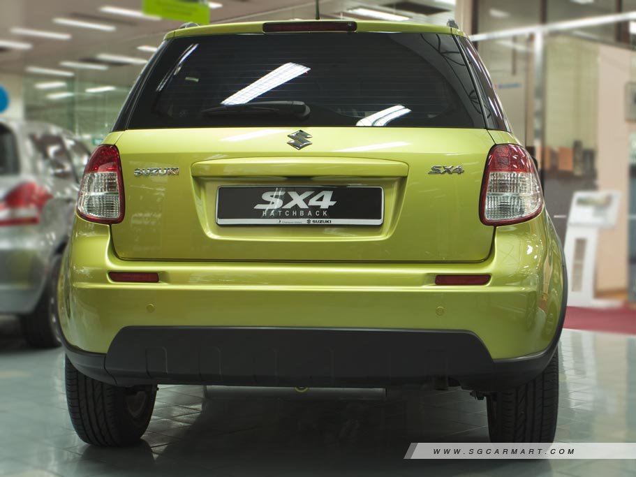 https://i.i-sgcm.com/new_cars/cars/10382/10382_g25