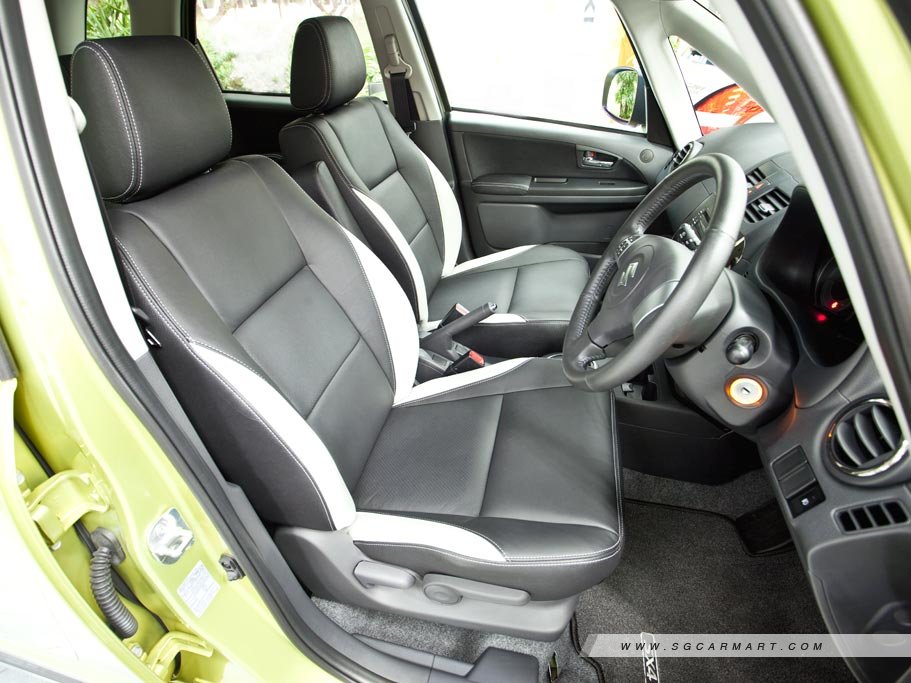 https://i.i-sgcm.com/new_cars/cars/10382/10382_g35