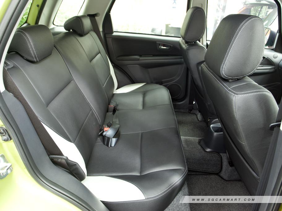 https://i.i-sgcm.com/new_cars/cars/10382/10382_g36